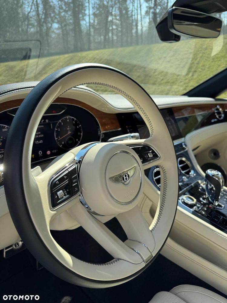 Bentley Continental GT - 12