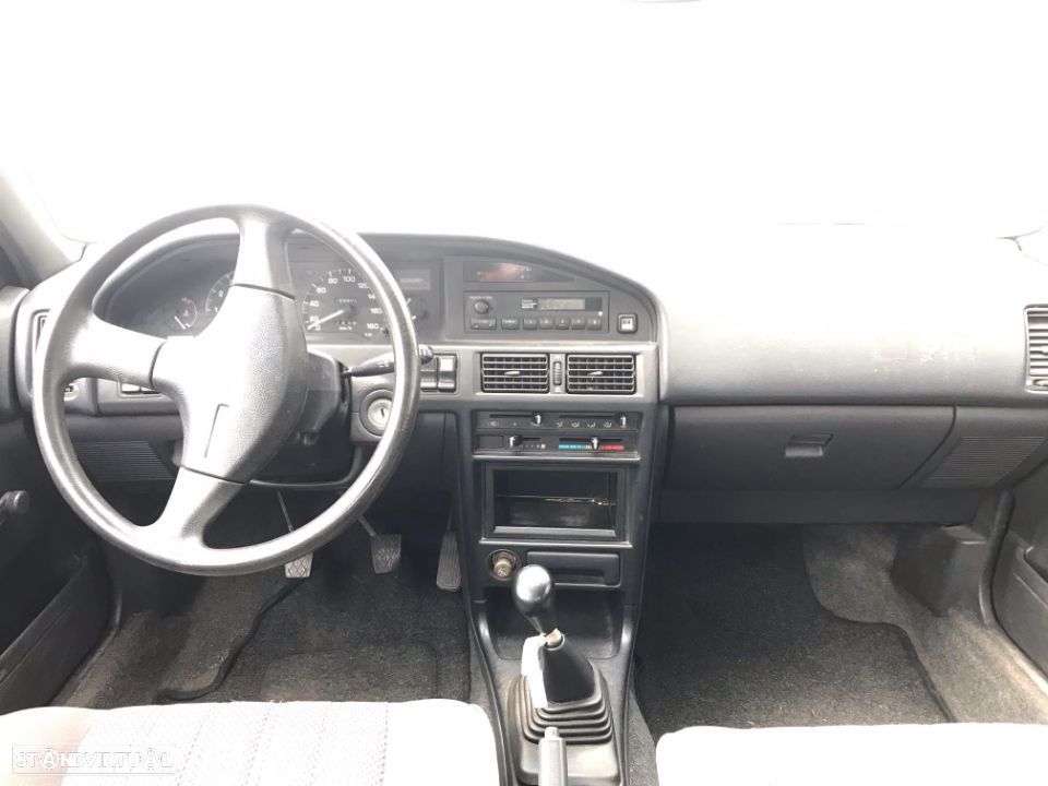 Toyota Corolla E9 1.3 4P 1989 - Para Peças - 9