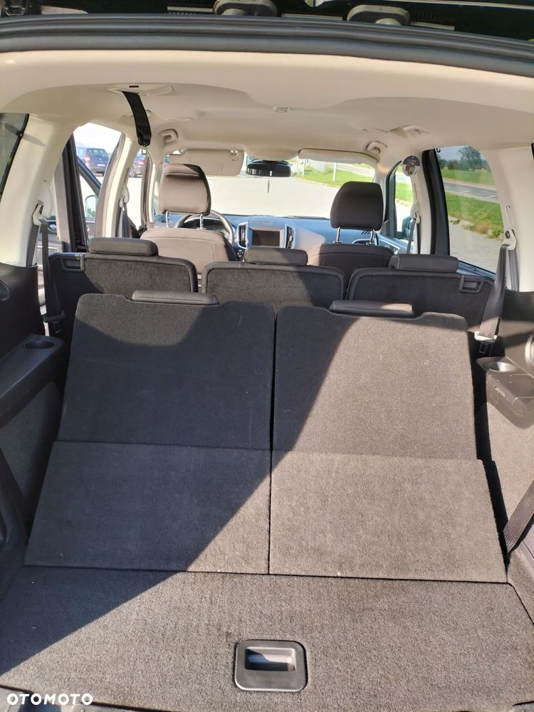 Ford Galaxy - 13