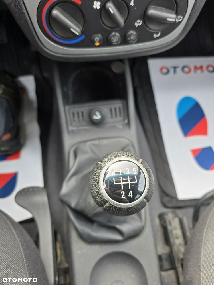 Opel Combo - 26