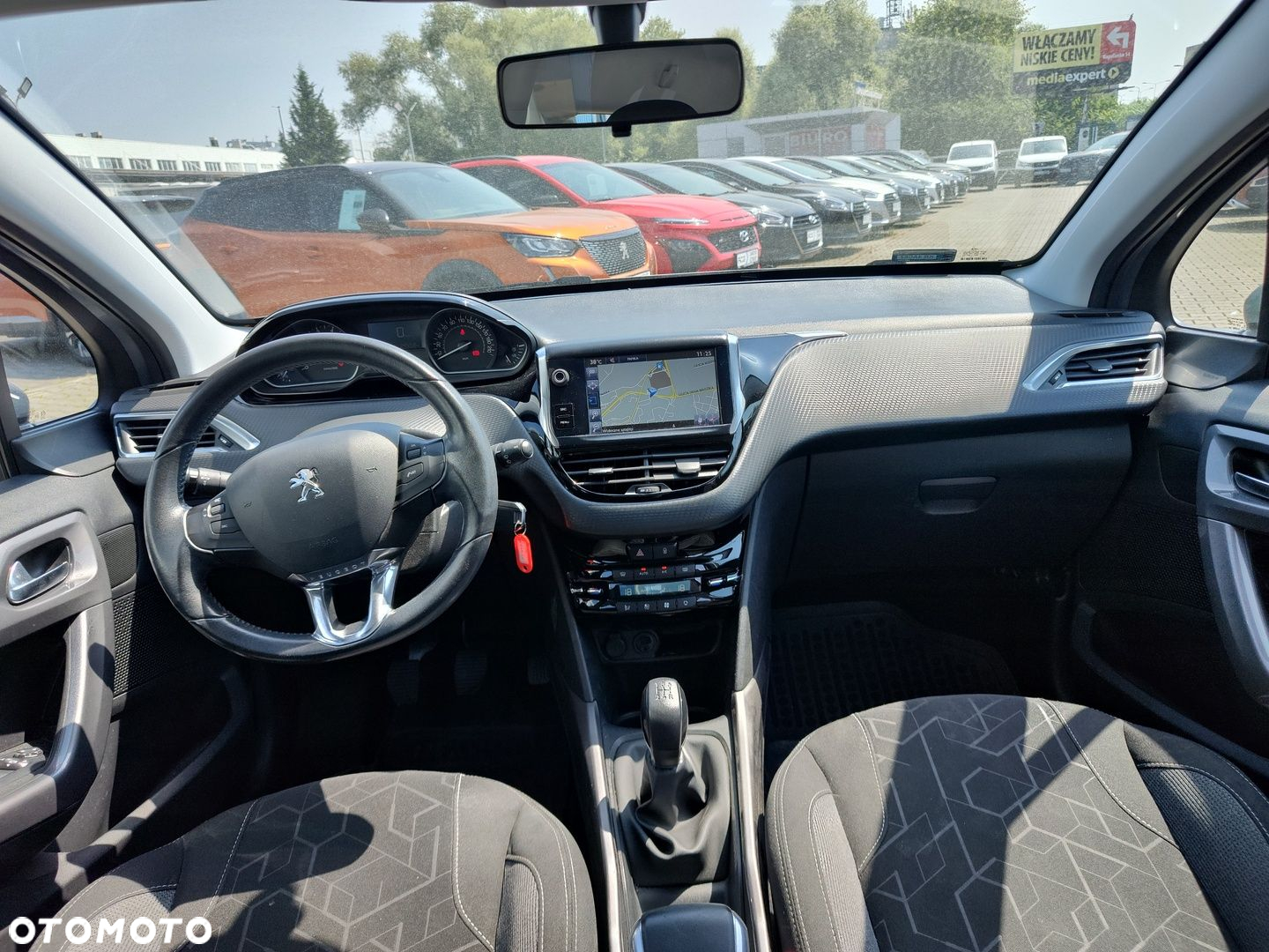 Peugeot 2008 1.2 Pure Tech Active - 8