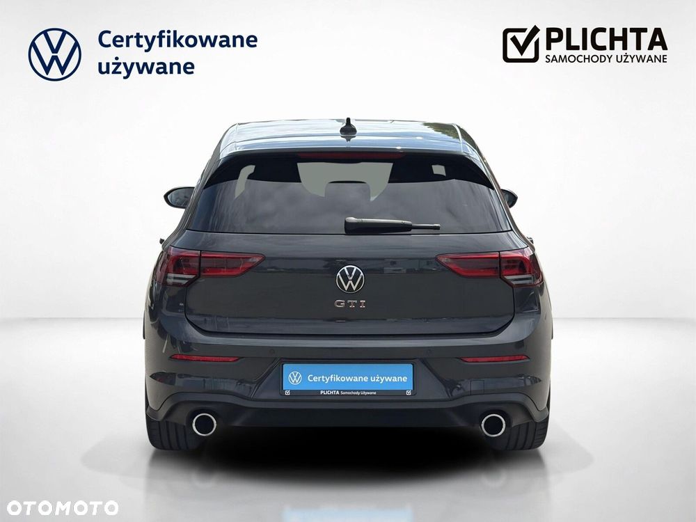 Volkswagen Golf - 5