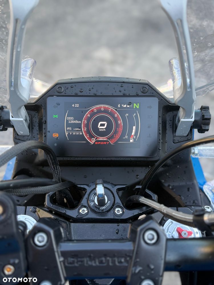 CFMoto 650 MT - 21