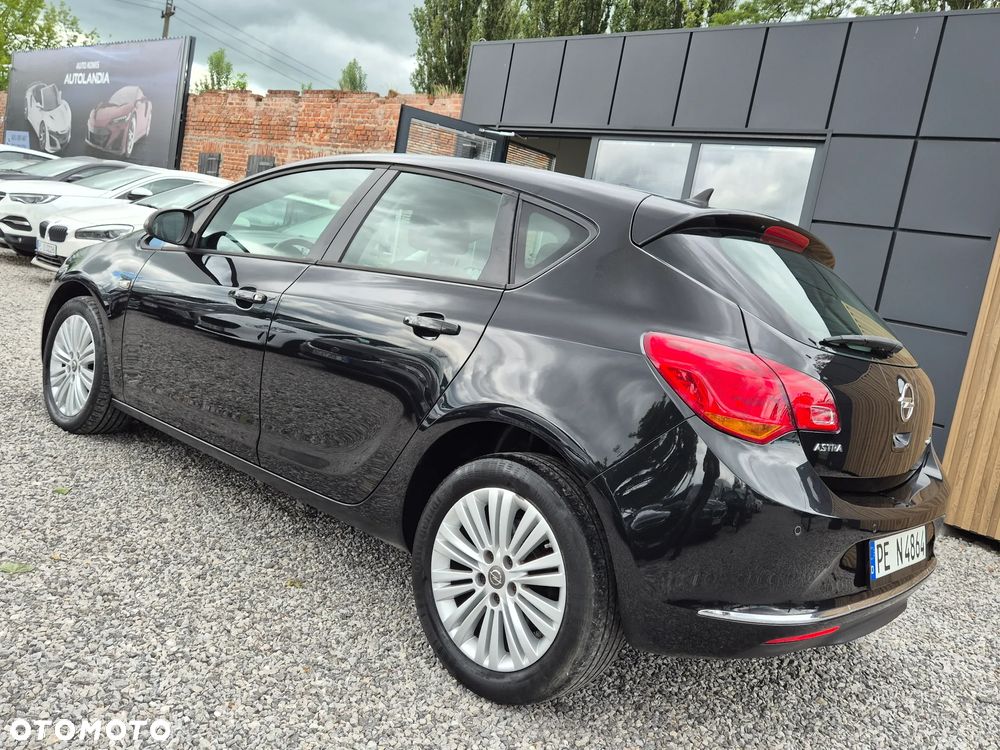 Opel Astra 1.6 CDTI Essentia - 8
