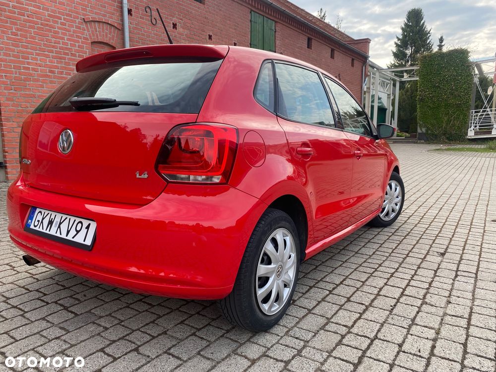 Volkswagen Polo - 2