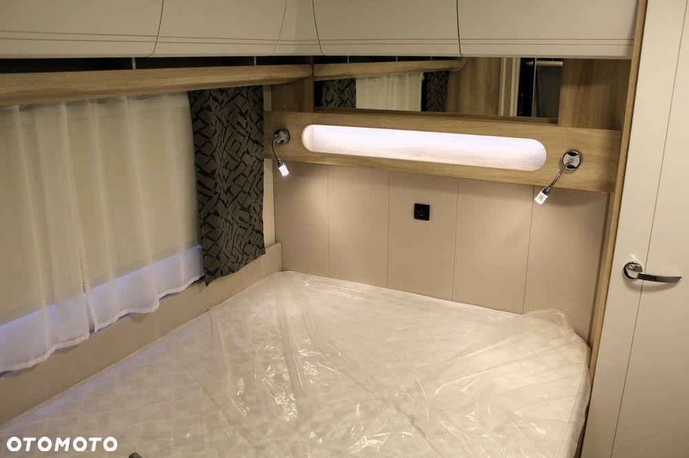 Hobby DE LUXE 495 WFB - 19