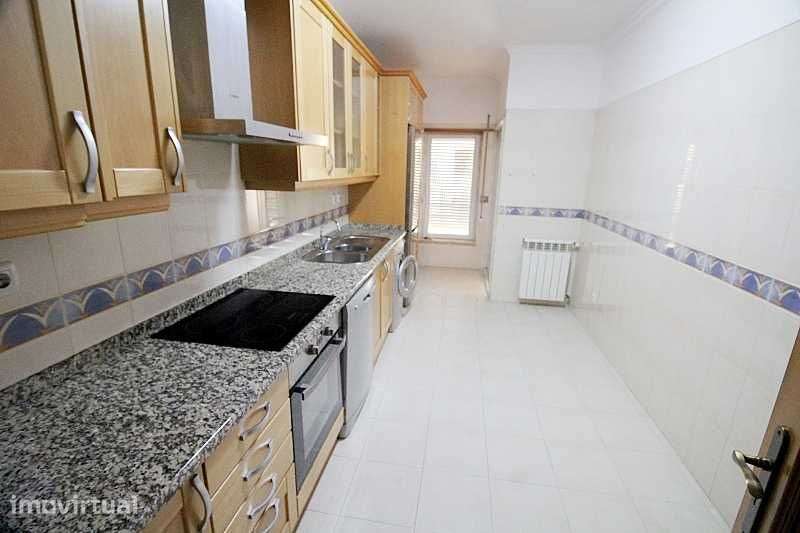 Apartamento T2 Centro Torres Vedras - Grande imagem: 2/12