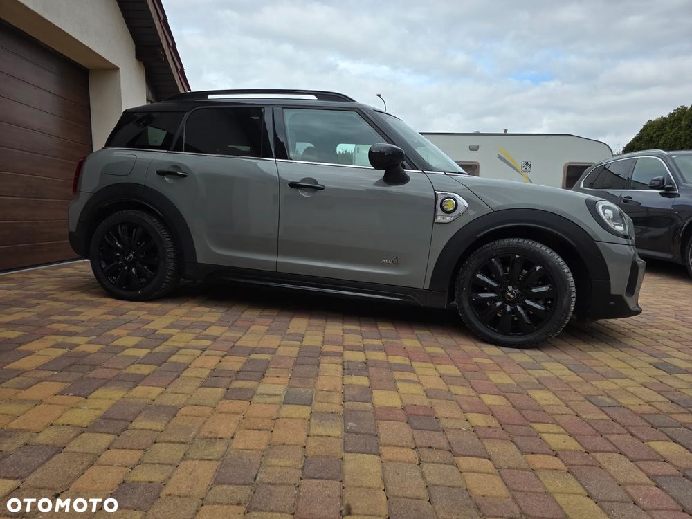 MINI Countryman Cooper SE ALL4 Shadow Edition - 9