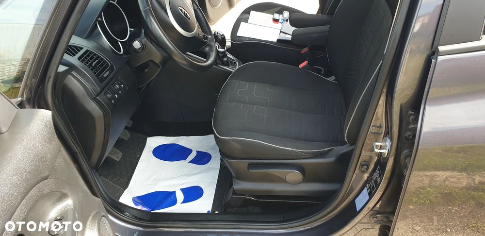 Kia Venga 1.6 Business Line - 22