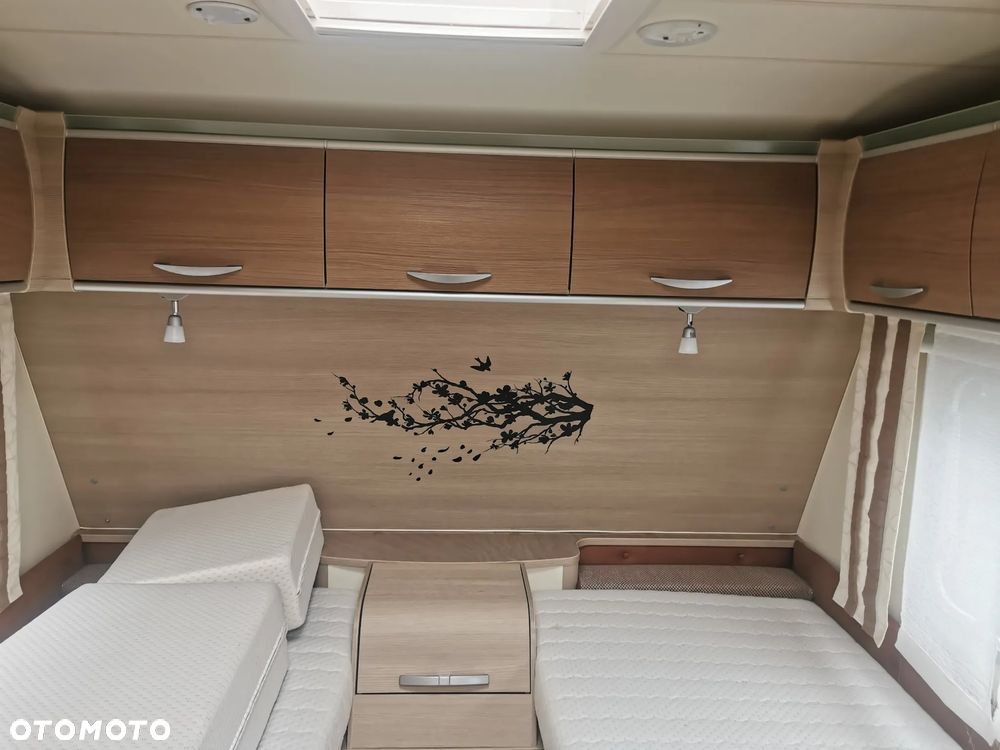 Burstner Averso Comfort 460LT - 12