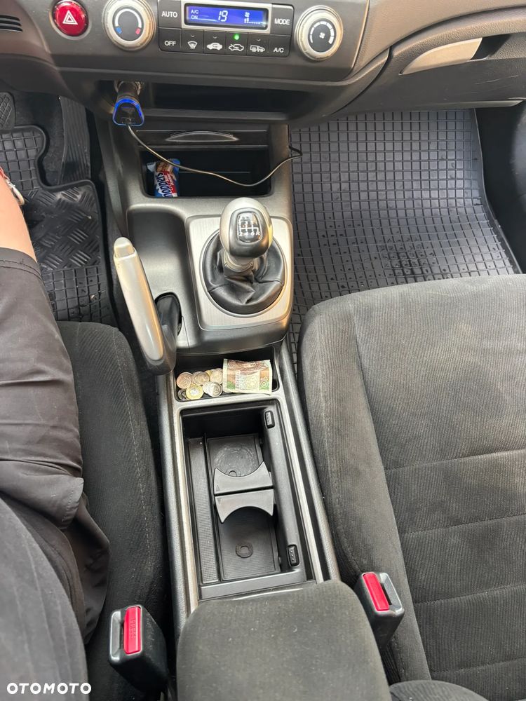 Honda Civic 1.8 Executive - 21