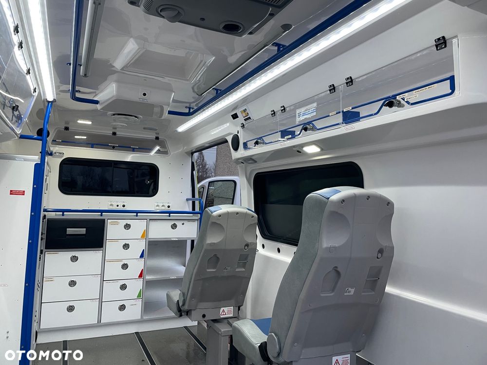 Fiat Ducato Ambulans Karetka Camper Maxxi FULLL XXXXL - 35