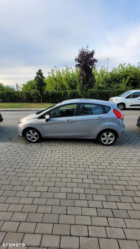 Ford Fiesta 1.25 Ambiente EU5 - 2