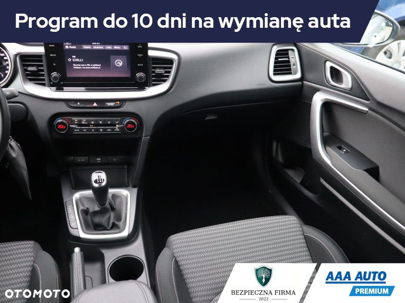 Kia Ceed - 9