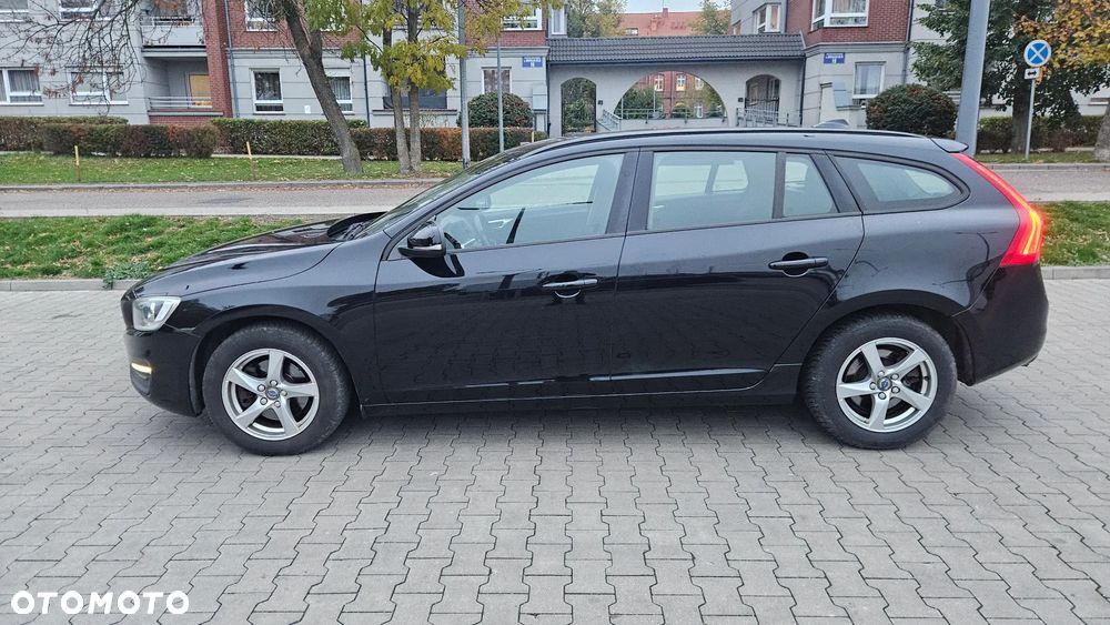 Volvo V60 2015 photo 2