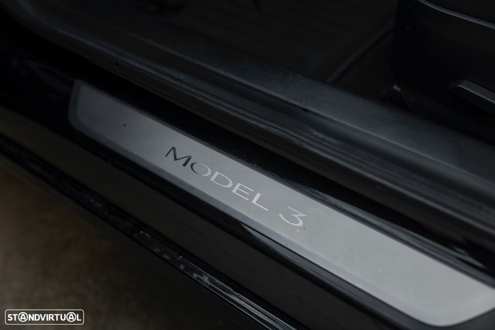 Tesla Model 3 Standard Range Plus RWD - 11