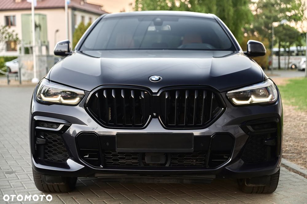 BMW X6 M50i - 4