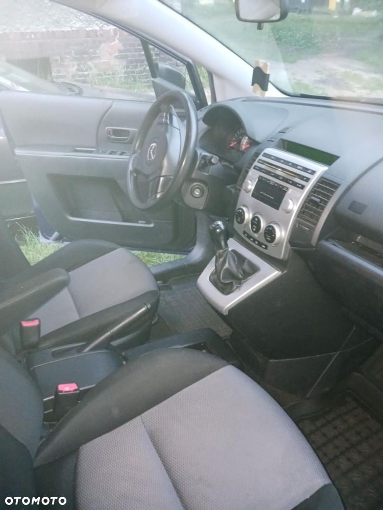 Mazda 5 - 4