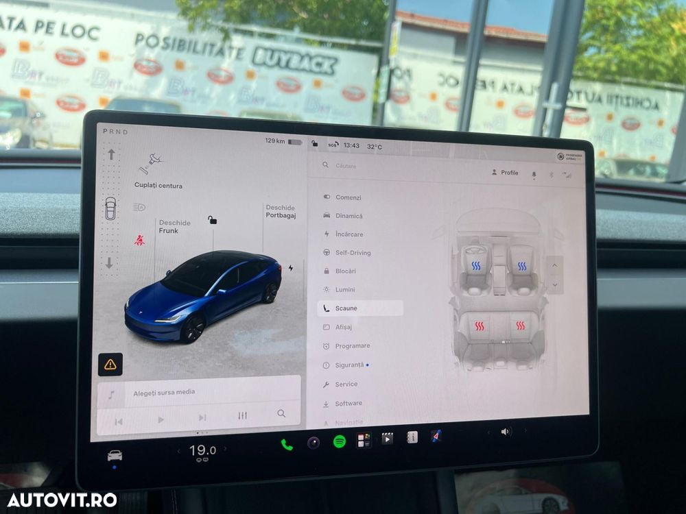 Tesla Model 3 - 25