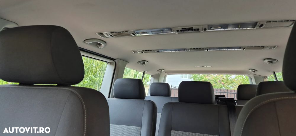 Volkswagen Caravelle - 8