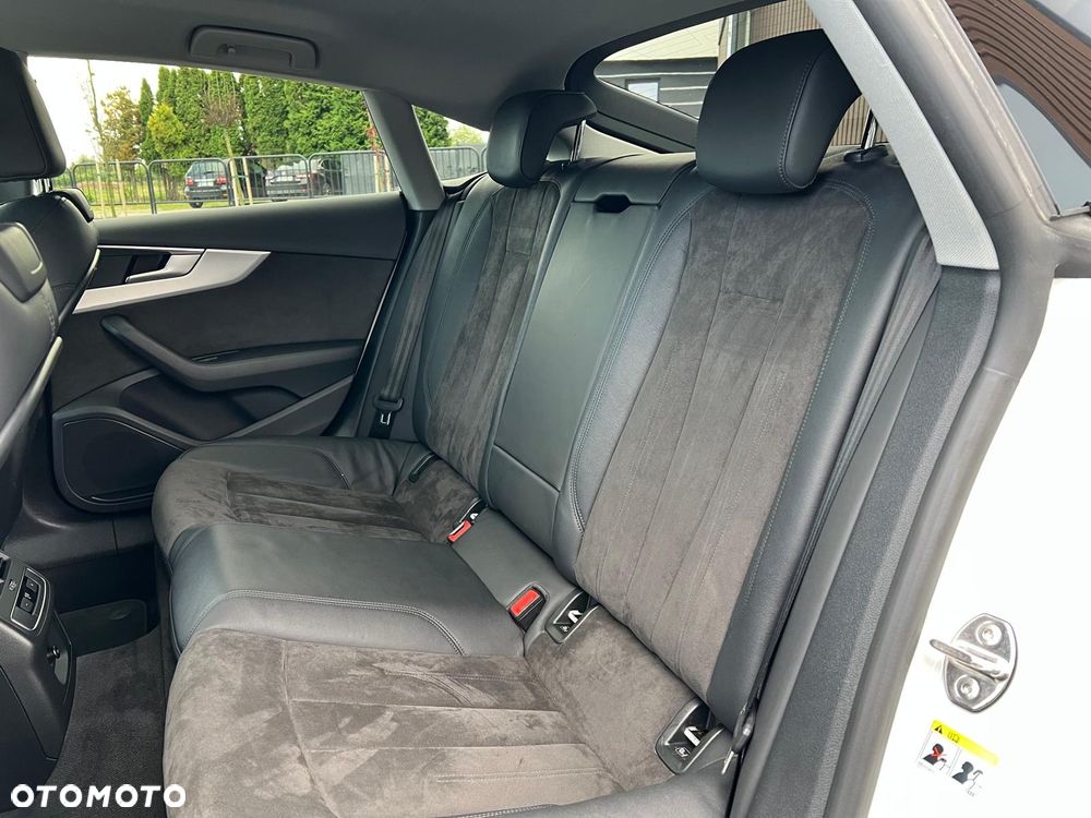 Audi A5 Sportback 2.0 TDI quattro S tronic - 32