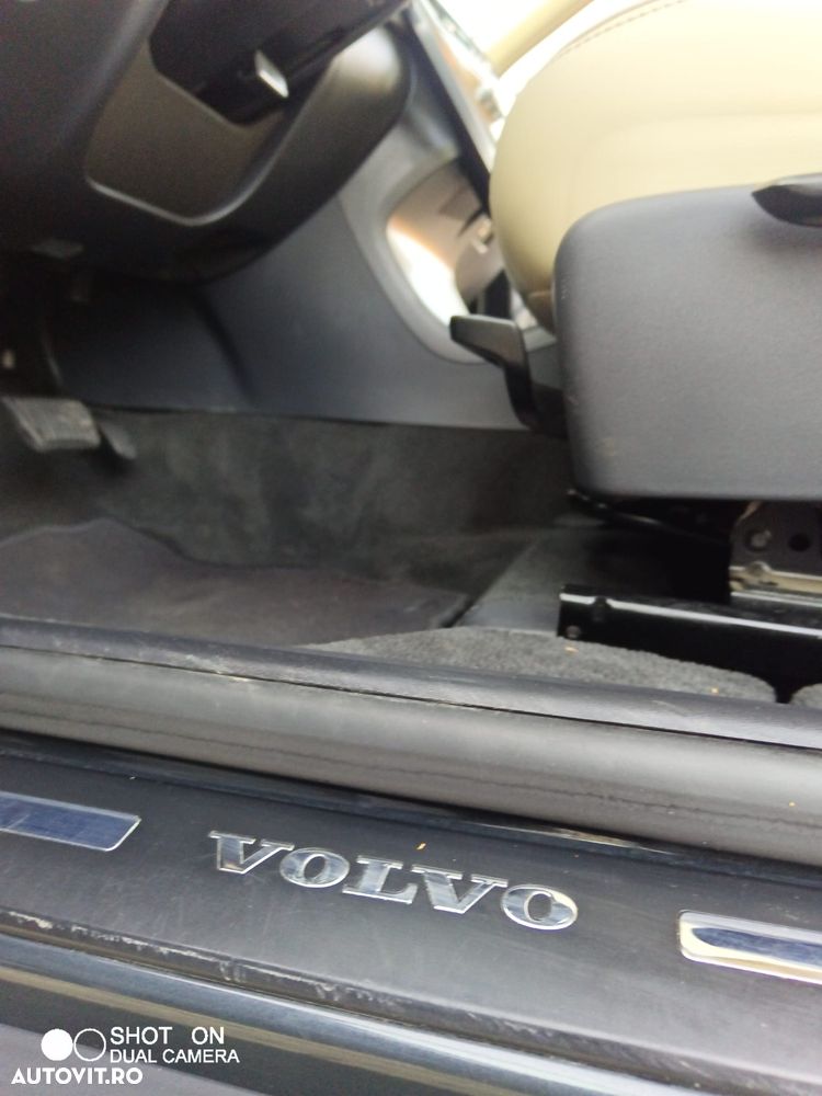 Volvo XC 60 D4 Geartronic Momentum - 13