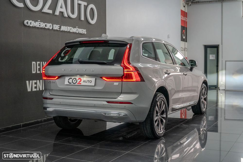 Volvo XC 60 2.0 T6 PHEV Core AWD - 5