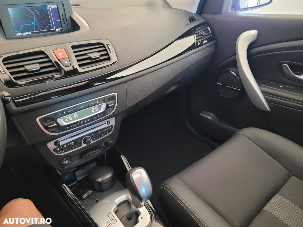 Renault Megane dCi 110 FAP EDC BOSE Edition - 6