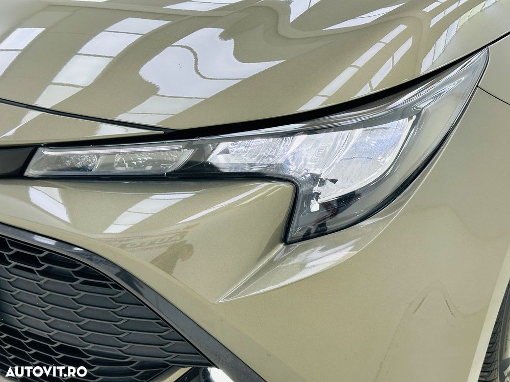 Toyota Corolla 1.8 HSD Exclusive - 9
