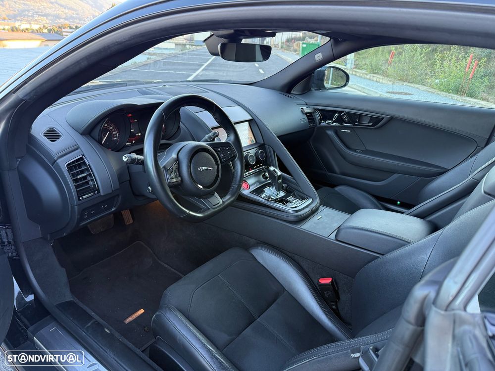 Jaguar F-Type 2.0 i4 R-Dynamic Black - 10