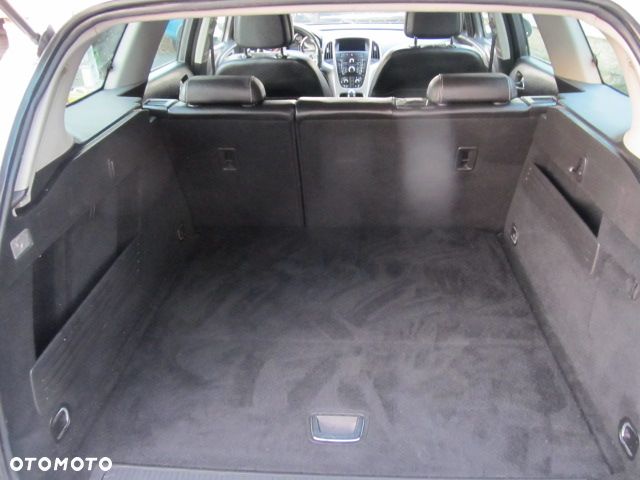 Opel Astra 1.4 T Cosmo - 30