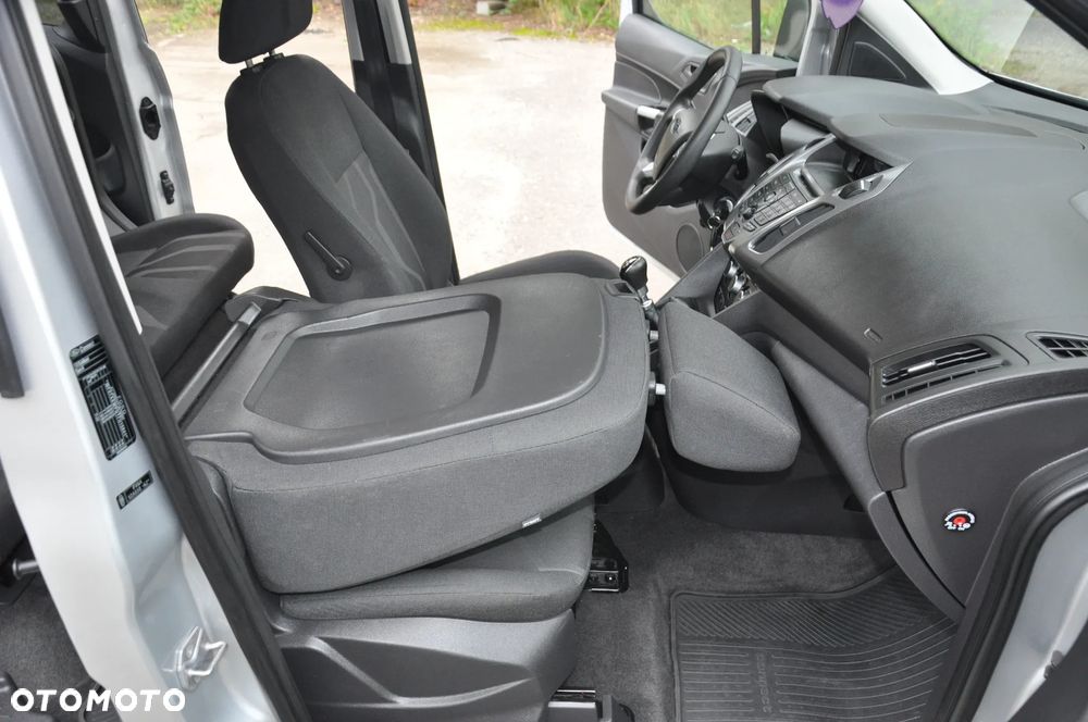 Ford Tourneo Connect - 34