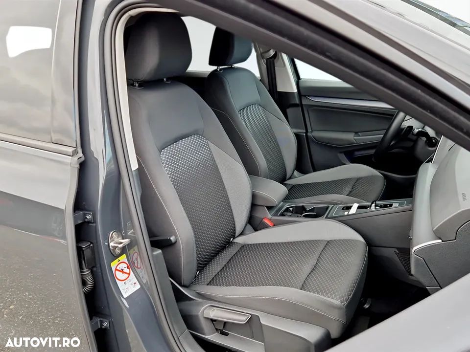 Volkswagen Golf 1.5 eTSI ACT DSG MHEV Life - 13