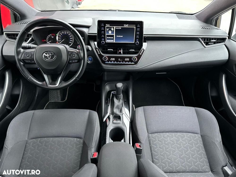 Toyota Corolla 1.8 HSD TS Dynamic - 23