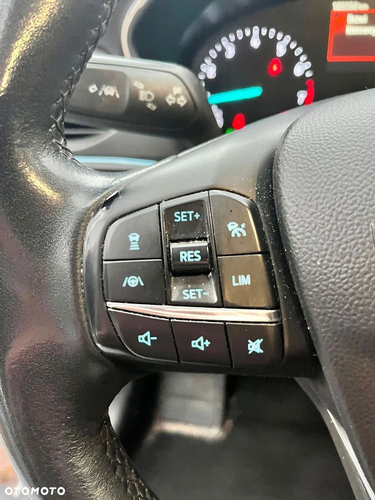 Ford Focus SW 1.5 EcoBoost S&S ACTIVE - 30