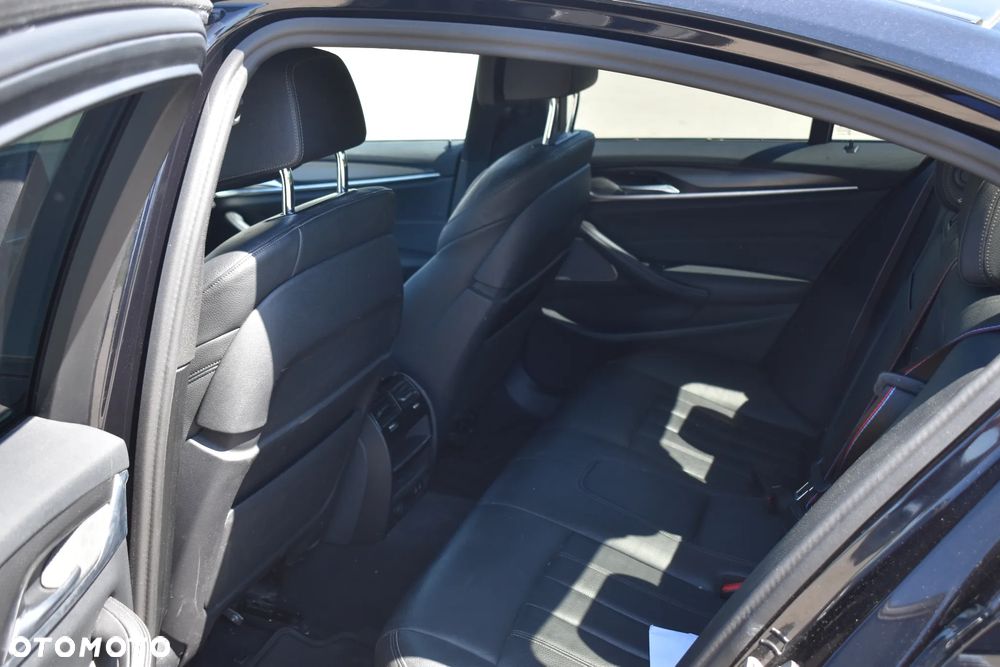 BMW Seria 5 520d MHEV Sport - 14