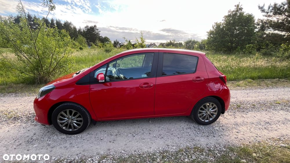Toyota Yaris 1.33 Premium - 8