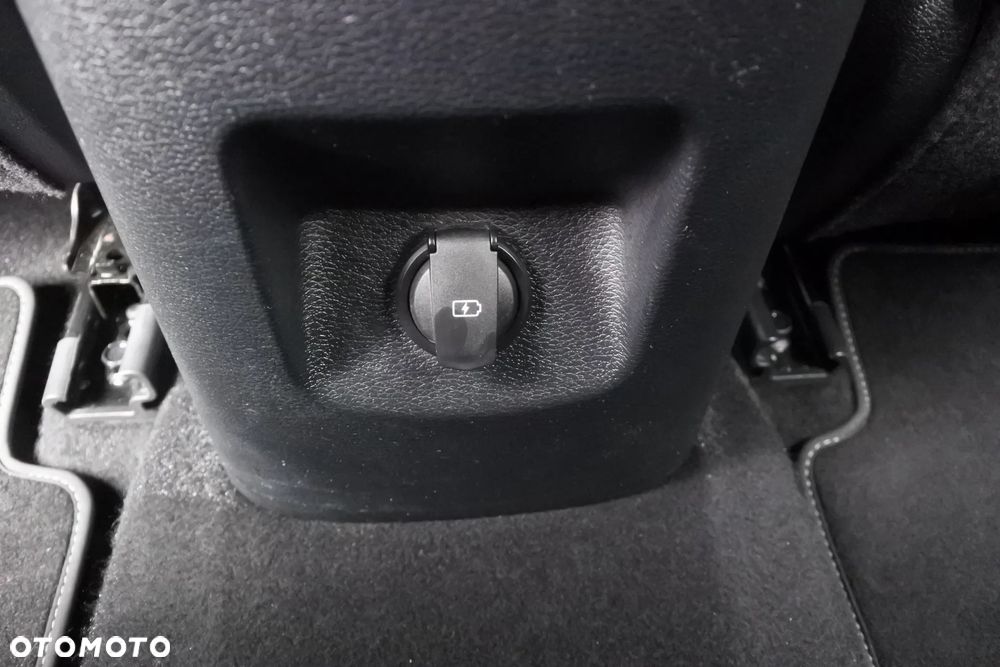 Kia ProCeed 1.5 T-GDI DCT7 OPF GT LINE - 26
