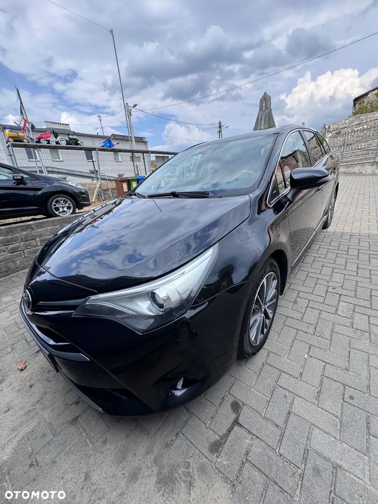 Toyota Avensis 2.0 D-4D Premium - 3