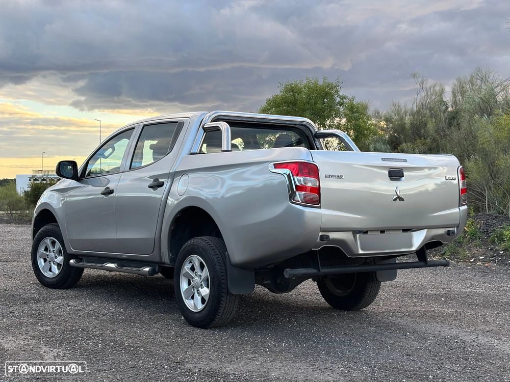 Mitsubishi L200 2.4 DI-D CD Invite 2WD - 3