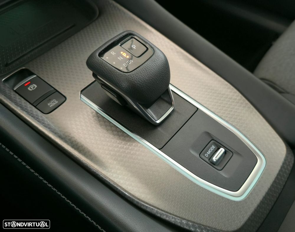 Nissan Qashqai 1.3 DIG-T N-Connecta LED+TT Xtronic - 15