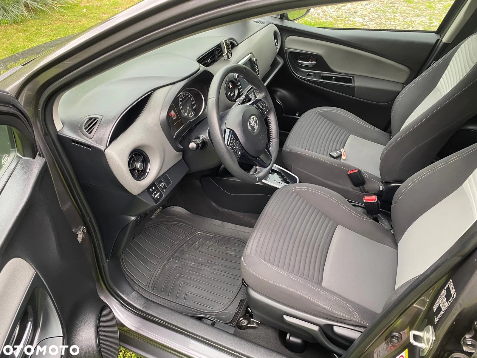 Toyota Yaris - 8