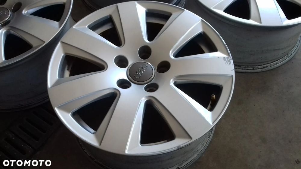 felgi aluminiowe 5x112 7,5J ET45 16" 4F0601025AJ Audi A6 C6 - 4