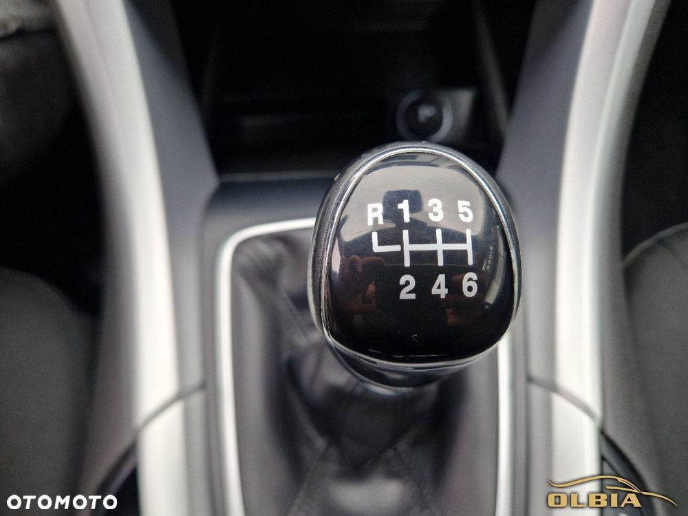 Ford Mondeo - 33