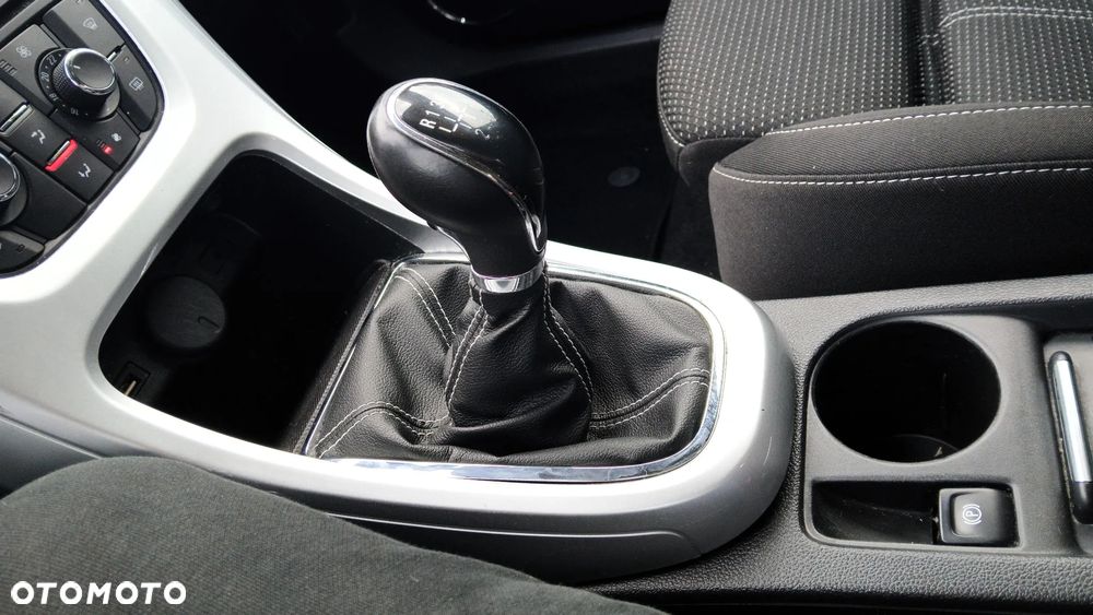 Opel Astra 1.6 T Sport - 19