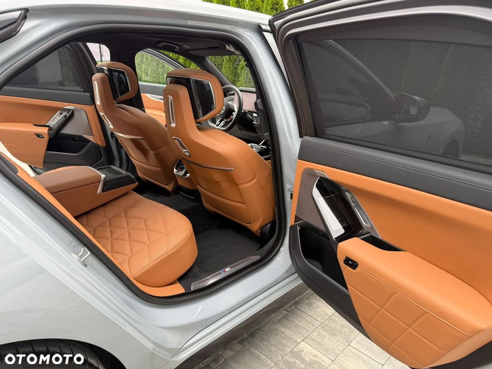 BMW Seria 7 740d xDrive mHEV sport - 9