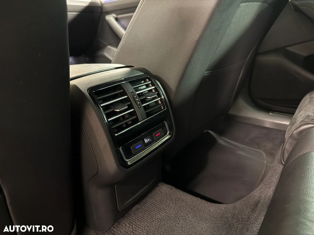 Volkswagen Passat - 13