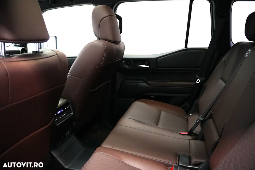 Toyota Land Cruiser 2.8l D-4D 204 CP A/T 7 locuri Luxury AVS Brown - 9