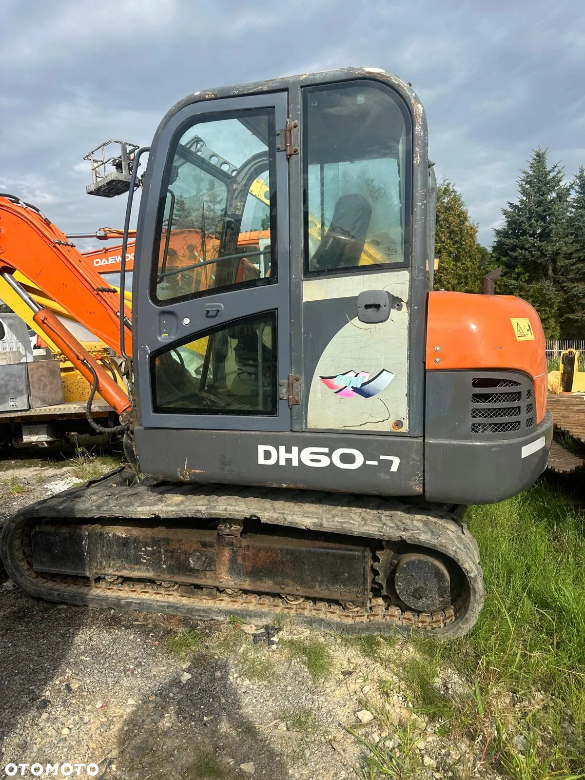 Doosan Minikoparka Gąsienicowa DOOSAN DH60 DH60-7 6 Ton - 2