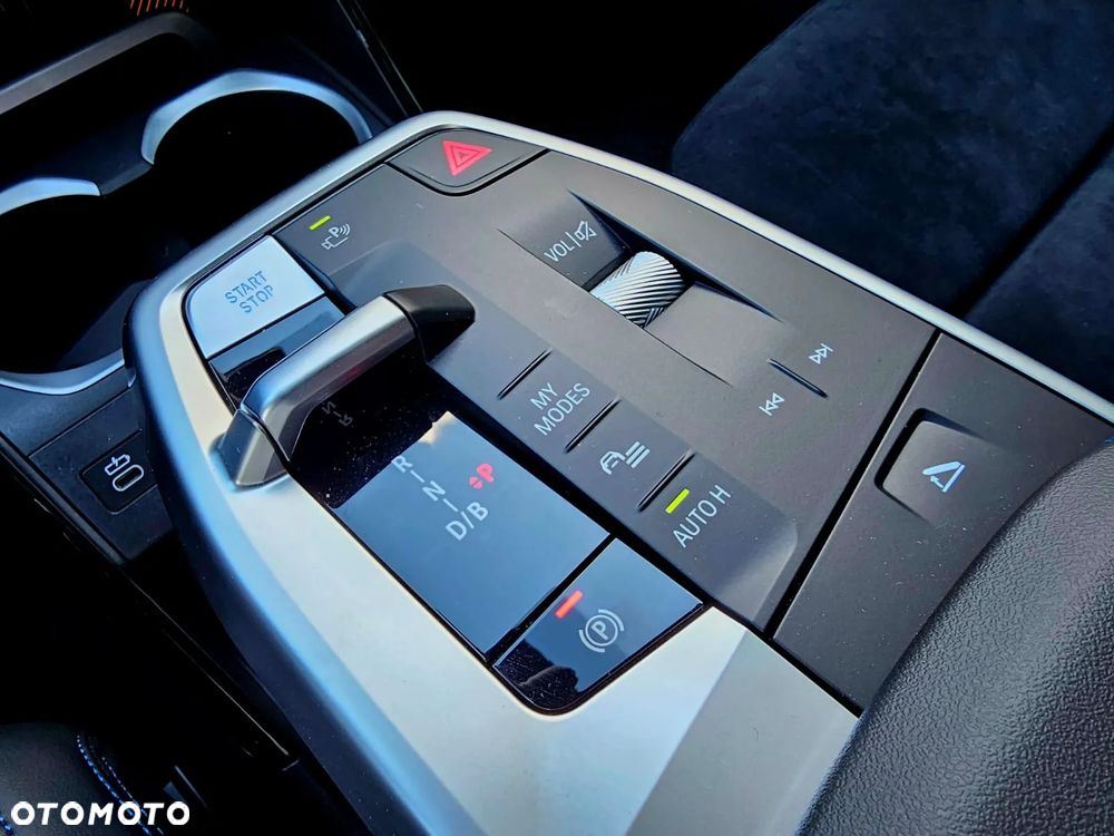 BMW iX2 eDrive20 66.5kWh - 26